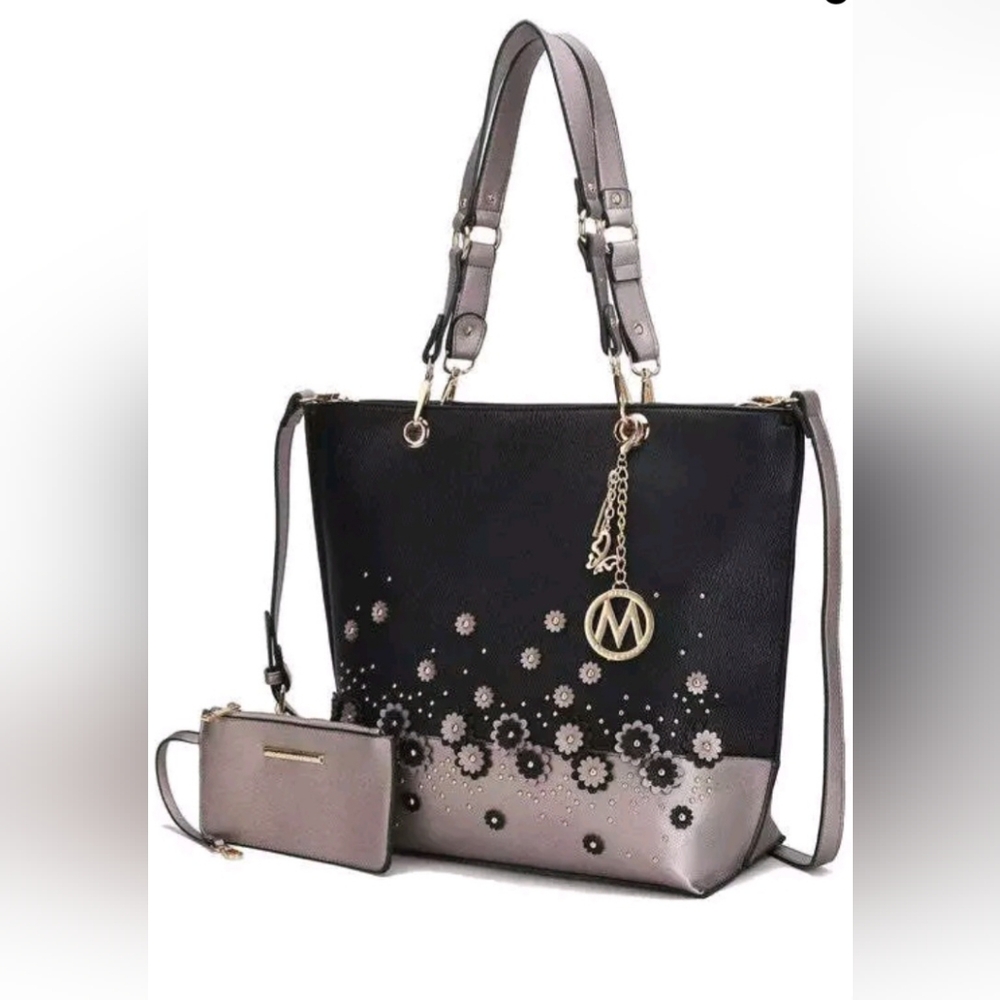 Mia K Petra Tote w/ wristlet  MFK Collection  Color-Pewter, with dustbag NWT